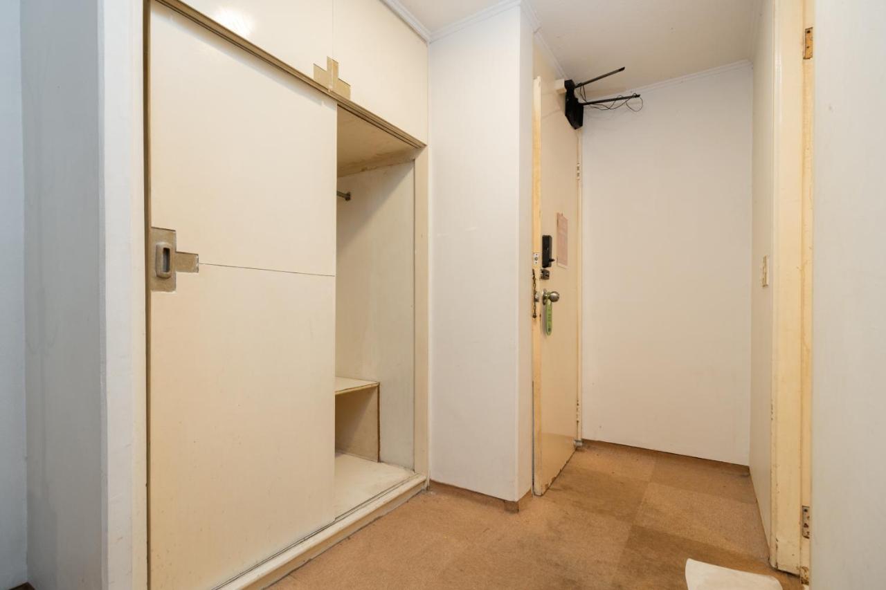 ג'קרטה Reddoorz Plus Near Kebayoran Baru Blok S מראה חיצוני תמונה