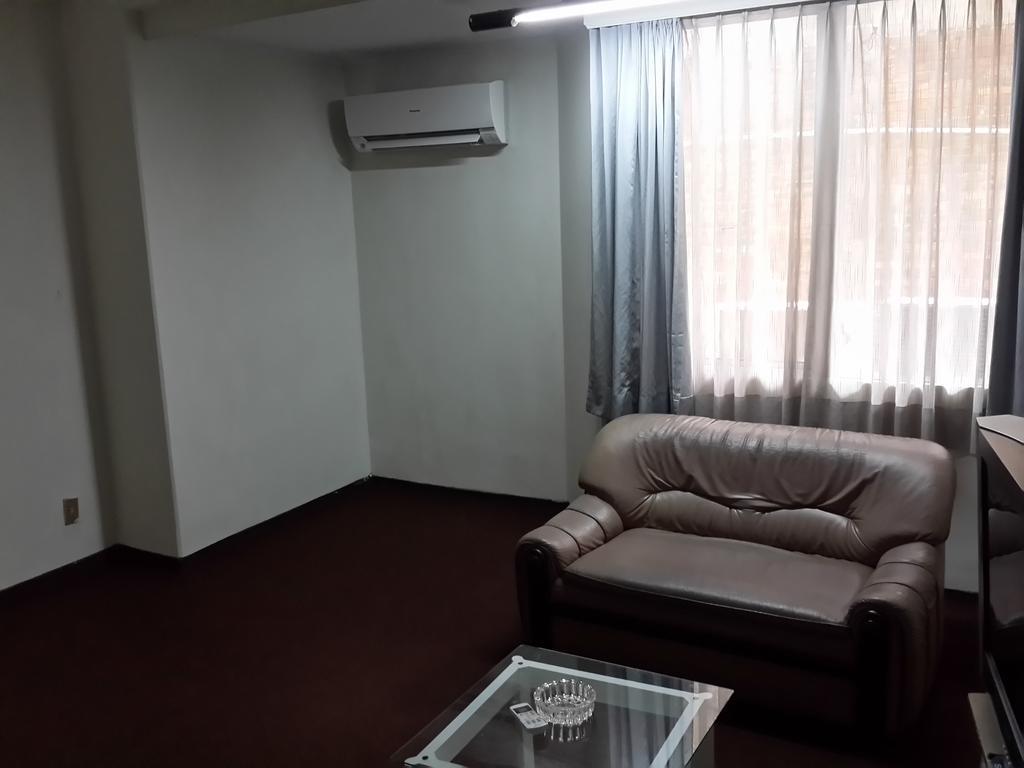 ג'קרטה Reddoorz Plus Near Kebayoran Baru Blok S חדר תמונה